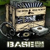 Base FM 107.3 FM